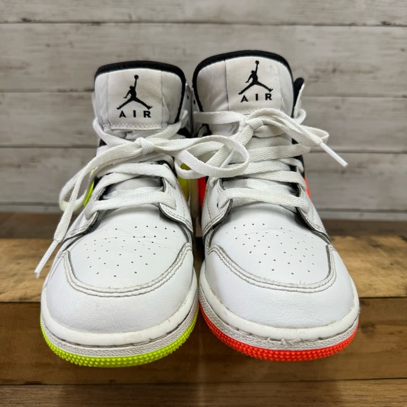 Jordan 1 Mid Composition Notebook Youth Size 4 Nike - Picture 4 of 8